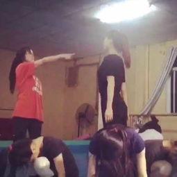 简单男女双人成人舞蹈视频